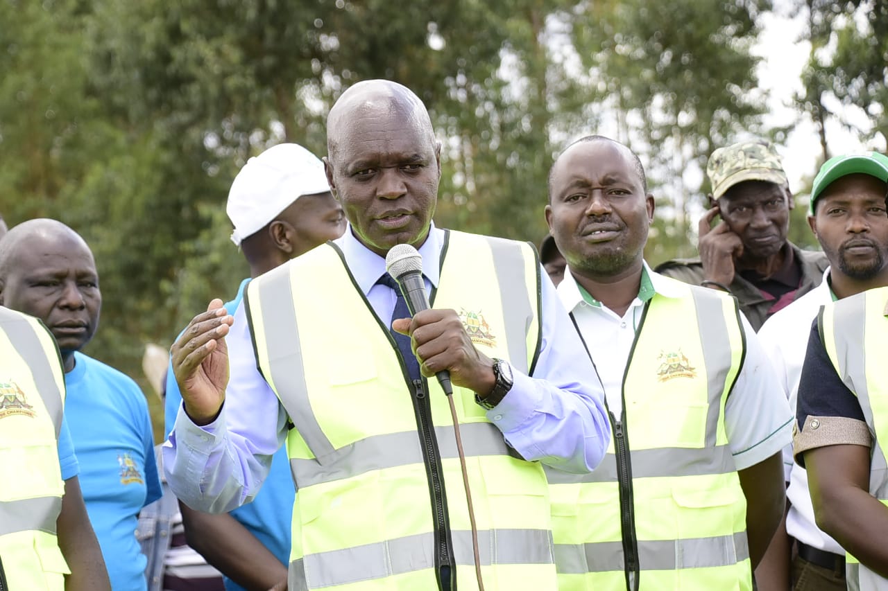 Uasin Gishu Agriculture CECM Edward Sawe speaking duirng World Water Day Celebrations at Kimuri dam, Ngeria Ward on March 22, 2023.