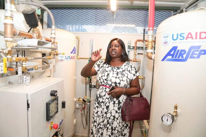 The county executive during the inspection of the Oxygen Plant at Nandi Hills County Hospital.