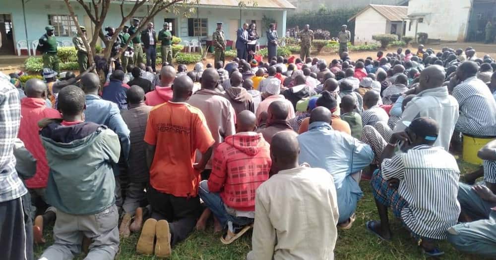 Past photo of inmates in a Kenyan prison.