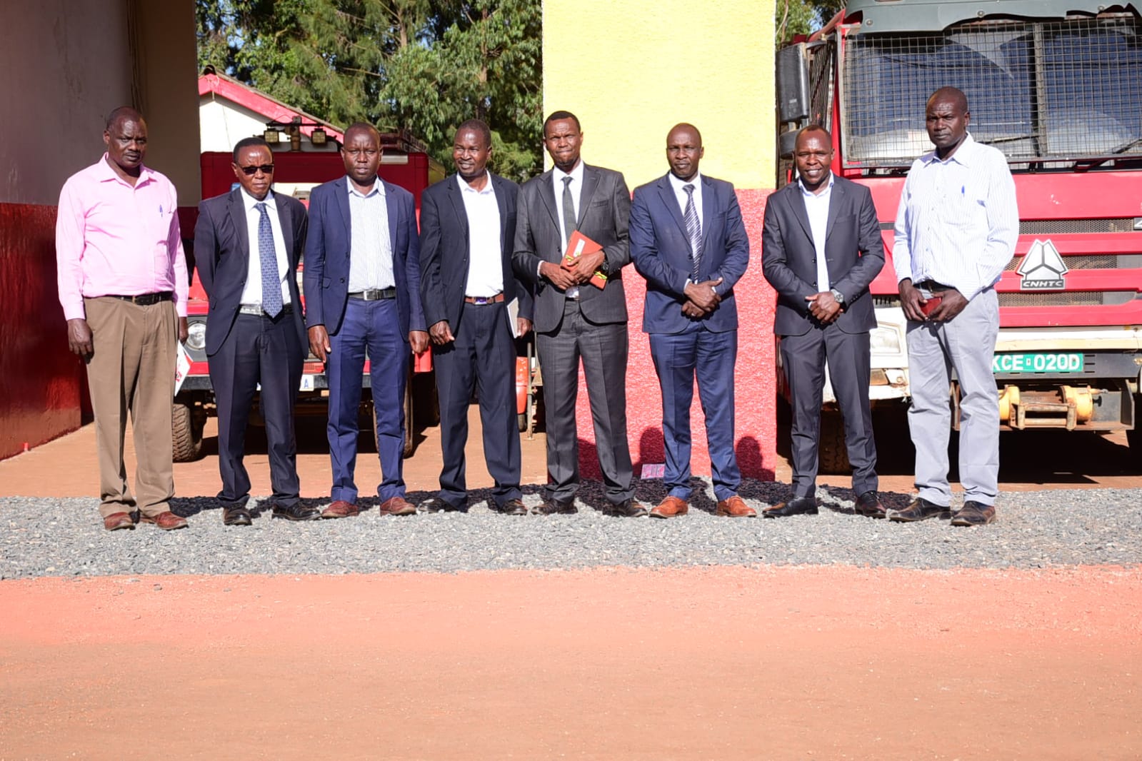 From right:Uasin Gishu Chief Fire Officer Sitati Wanyama, Roads Chief Officer Eng.Abraham Kiptalam, Elgeyo Marakwet County CECM Lands Thomas Maiyo and Elgeyo Marakwet Lands Chief Officer Emmanuel Birir.