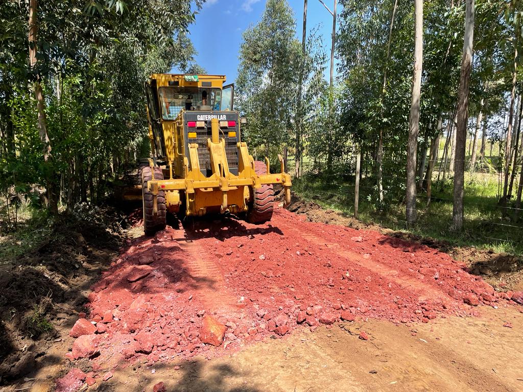 A County Grader spreading murram along the Kiambaa -Jasho road in Ngeria Ward, Kapseret Sub County.