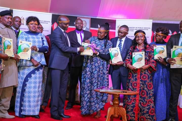 Governor Rotich with Culture PS and other national and county officials during the event.
