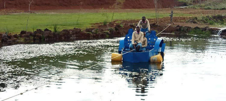 Pupils on a boat that capsized leading to the death of 5 Arap Moi Primary School Pupils on October 28, 2023. Photo/Courtesy.