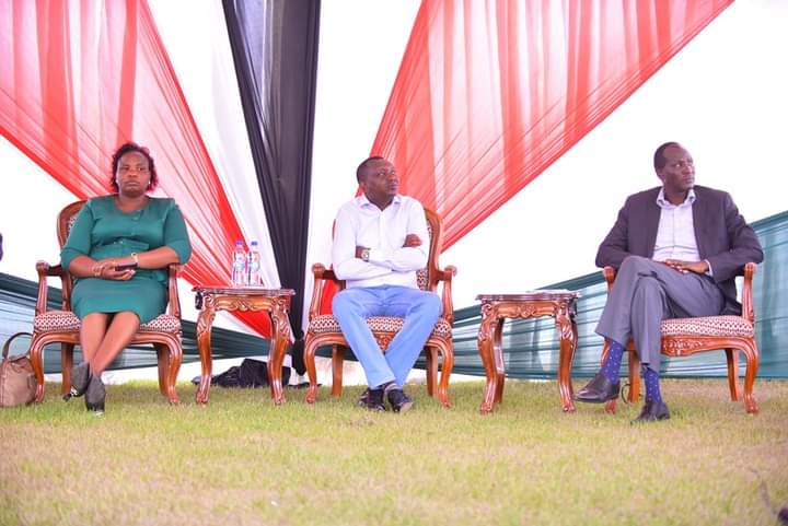 MP Sudi (c) with assembly's leader of the majority Julius Sang and Deputy Speaker Sarah Male during the meeting. Photo/Oscar Sudi (Facebook).