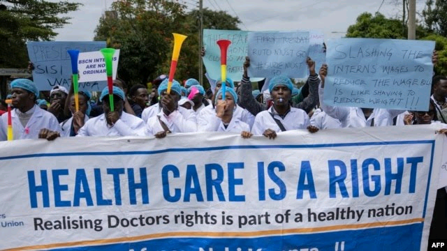 Doctors protest outside Afya House demanding for 2017 CBA implementation. Photo/Courtesy.