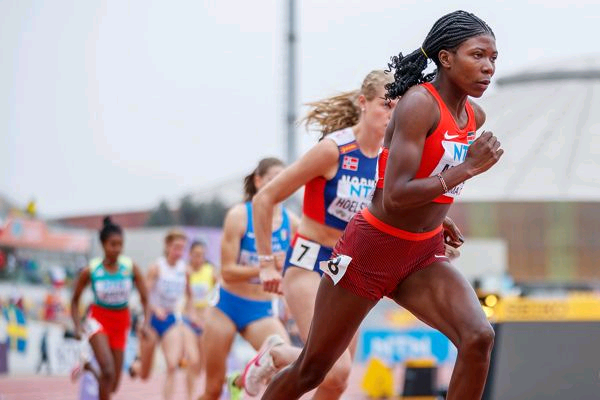 Sarah Moraa in the 800m at the World U20 Championships in Lima (© Oscar Munoz Badilla
