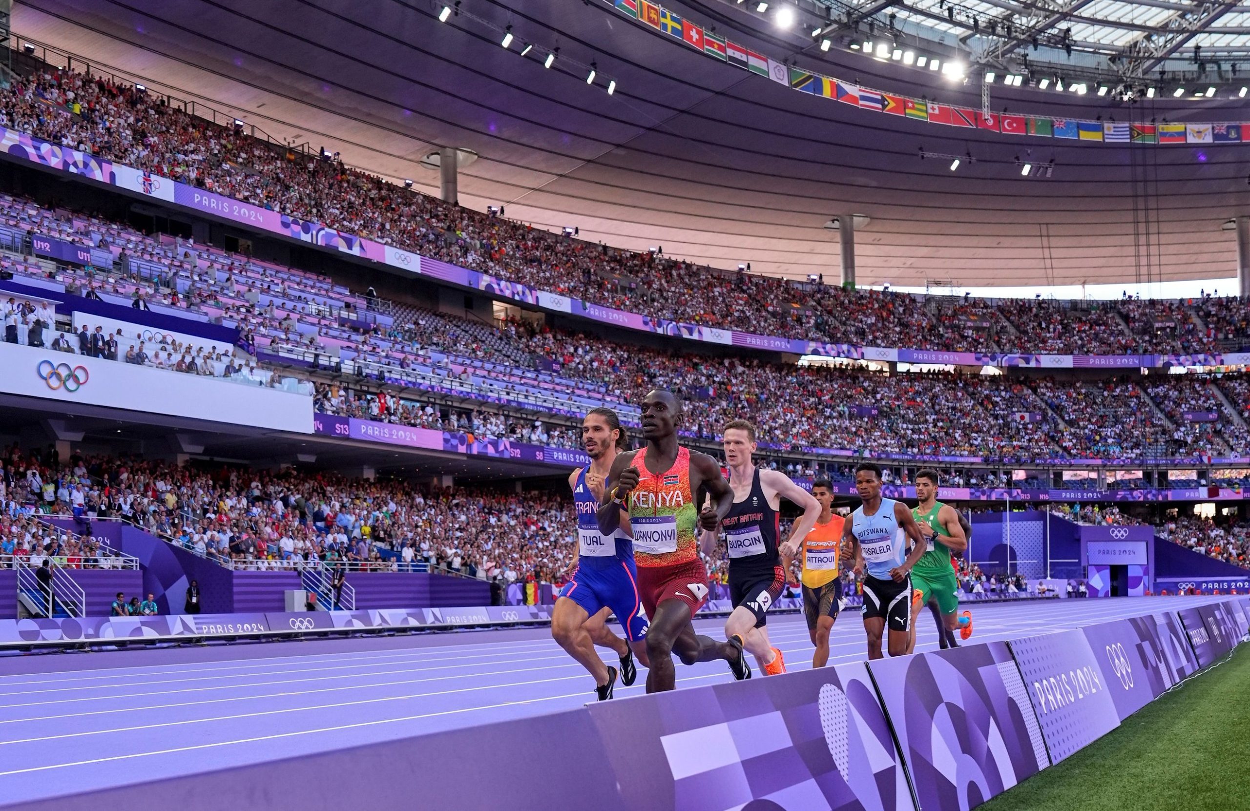 The men's 800m final at the Paris 2024 Olympic Games (© Dan Vernon)