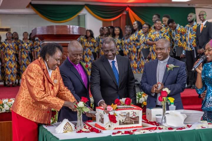 Ruto at AIC Milimani with other church leaders 