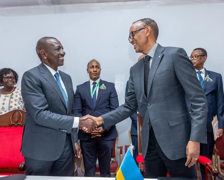 Ruto with Paul Kagame 