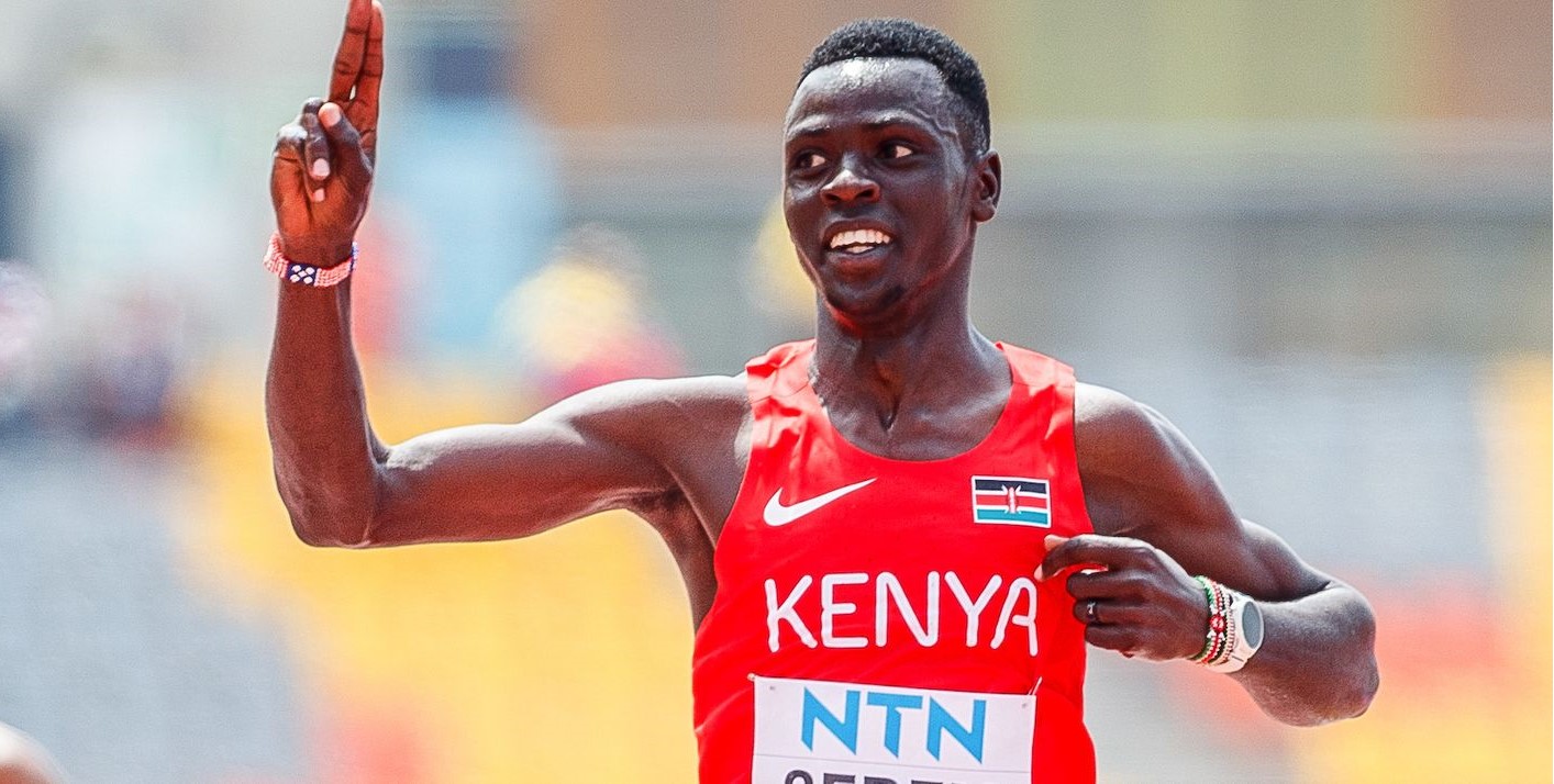 Edmund Serem wins the world U20 steeplechase title in Lima (© Oscar Munoz Badilla)