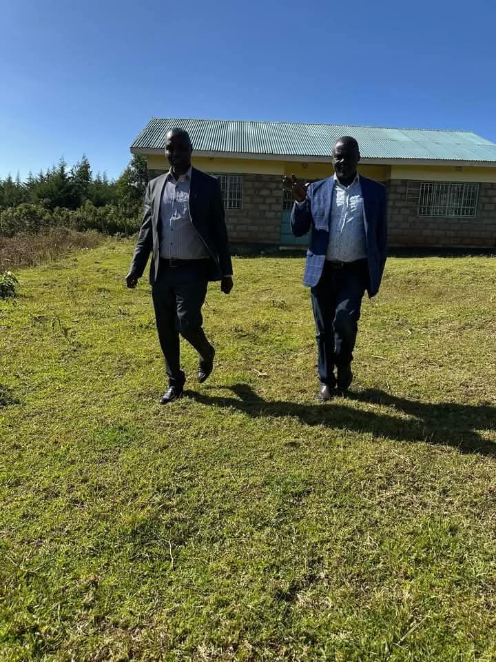 Governor Wisely with Senator William Kisang