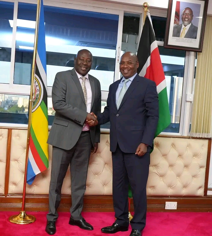 𝐒𝐨𝐜𝐢𝐚𝐥 𝐏𝐫𝐨𝐭𝐞𝐜𝐭𝐢𝐨𝐧 PS 𝐉𝐨𝐬𝐞𝐩𝐡 𝐌 𝐌𝐨𝐭𝐚𝐫𝐢 and his 𝐌𝐞𝐝𝐢𝐜𝐚𝐥 𝐒𝐞𝐫𝐯𝐢𝐜𝐞𝐬 counterpart 𝐇𝐚𝐫𝐫𝐲 𝐊𝐢𝐦𝐭𝐚𝐢