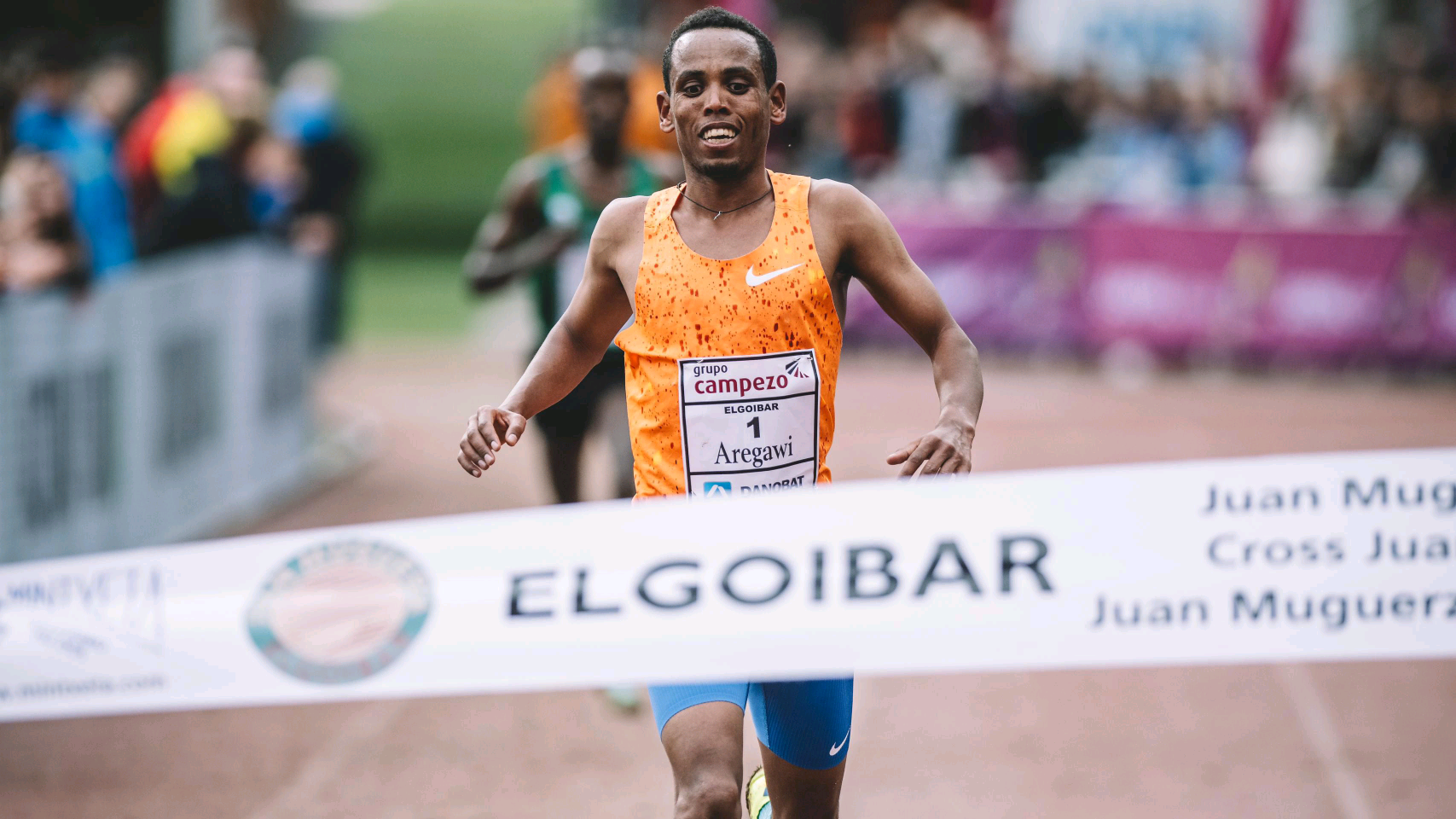 Berihu Aregawi on his way to Cross Internacional Juan Muguerza victory (© Felix Sanchez / Fotorunners