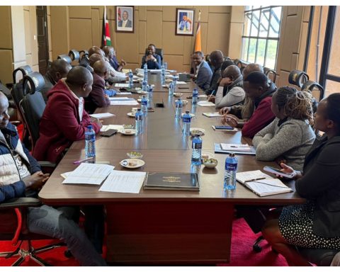 Trans Nzoia govenror George Natembeya hosted officials from the Ministry of Trade to discuss progress of Aggregation Industrial Park.