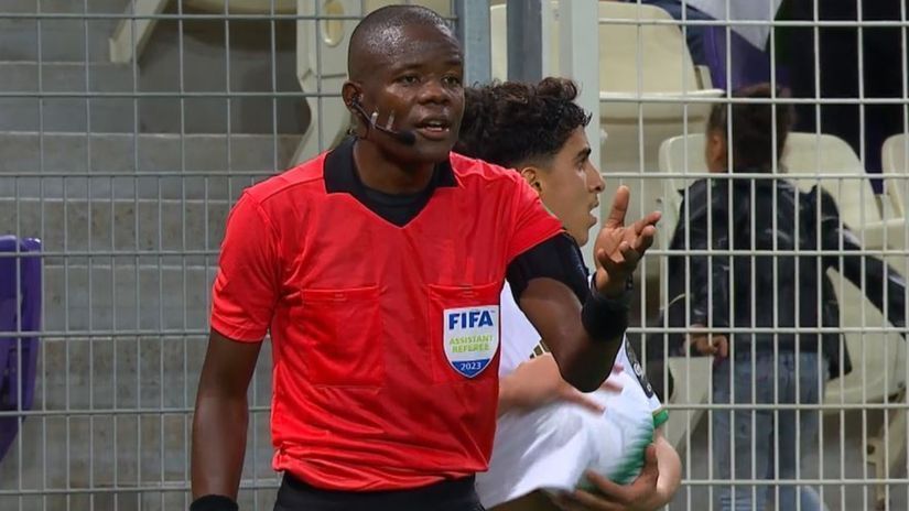 Kenyan referee Yiembe Stephen Eleazar Onyango in action