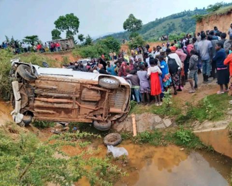 Probox involved in accident at Tenden stretch