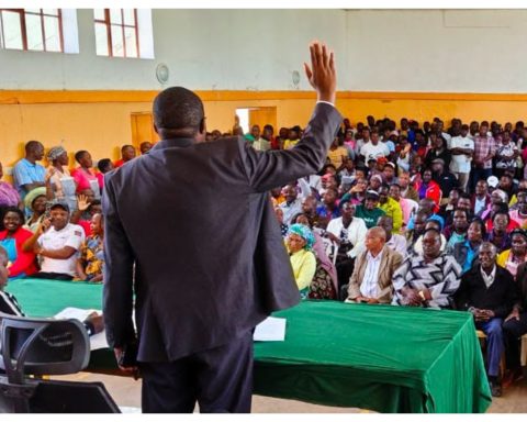 Traders during an engagement with Uasin Gishu County officials