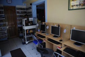 CA clarifies new cyber cafe license rules