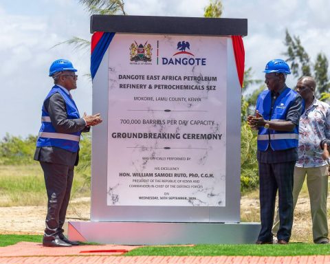 President Ruto with entrepreneur Aliko Dangote break ground on KSh2.2 trillion petroleum refinery complex in Lamu.