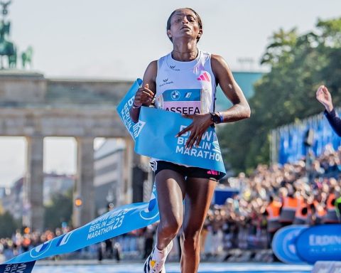 Tigst Assefa wins the Berlin Marathon