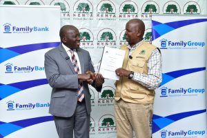 Family Group Foundation Executive Director John Waimiri (left) with Kenya Forest Service Chief Conservator of Forests Alex Lemarkoko (right).