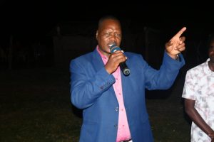 Willy Kenei addressing locals