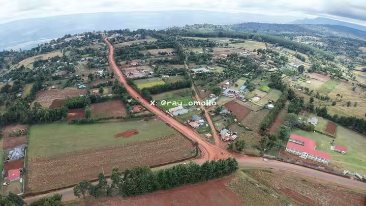 Access roads to Kamariny Stadium